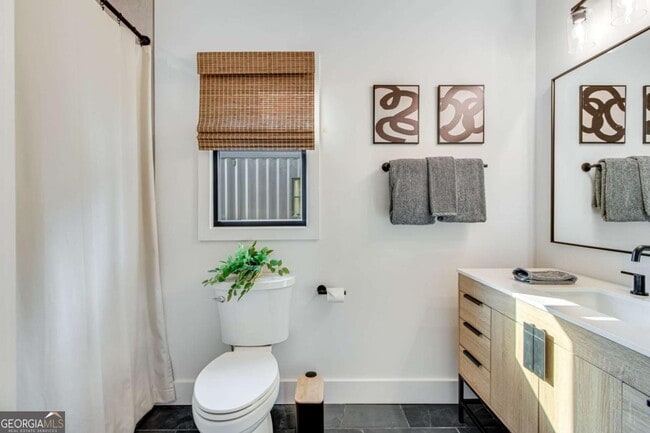 Building Photo - 775 Bradford St NW