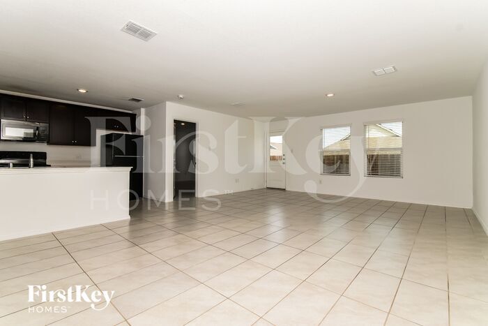 Building Photo - 5430 Bristle Leaf Dr