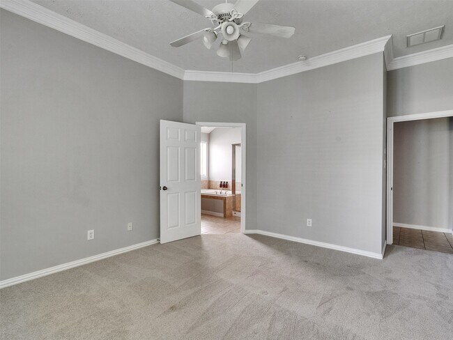 Building Photo - 18011 Outback Lakes Tr