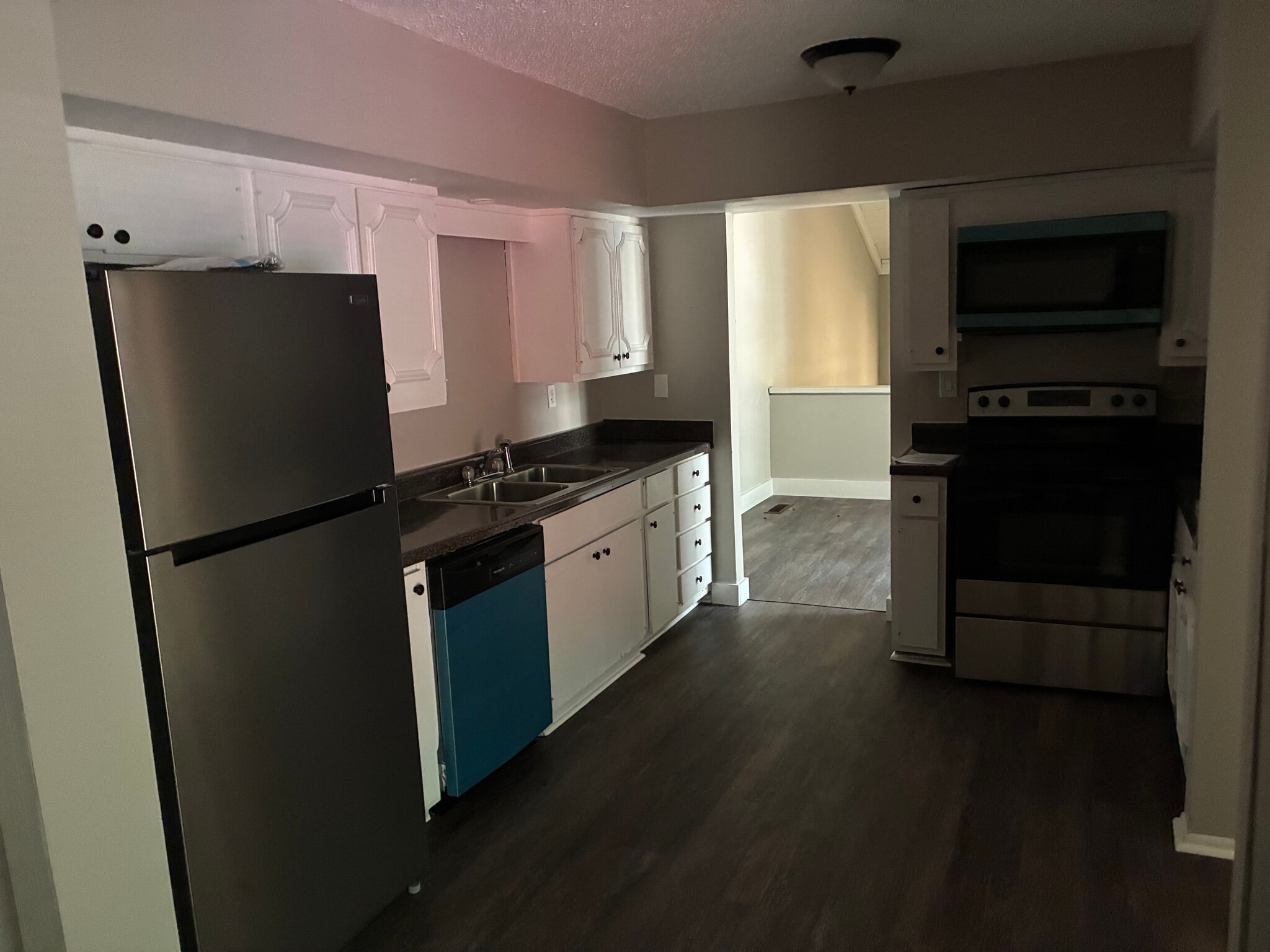 Building Photo - Room in Townhome on Terrace Trail