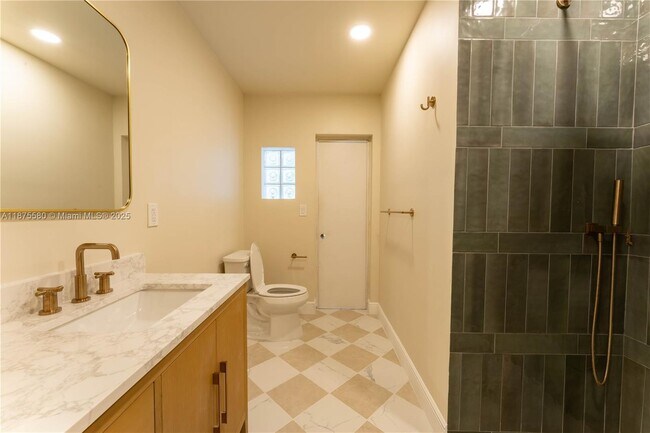 Building Photo - 7361 SW 115th St