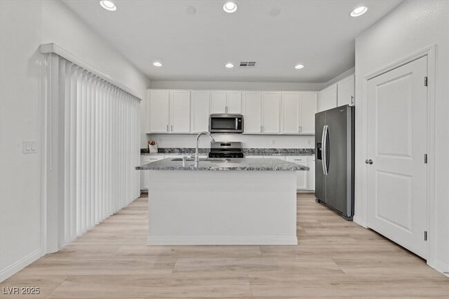 Building Photo - 8136 Rockflower St