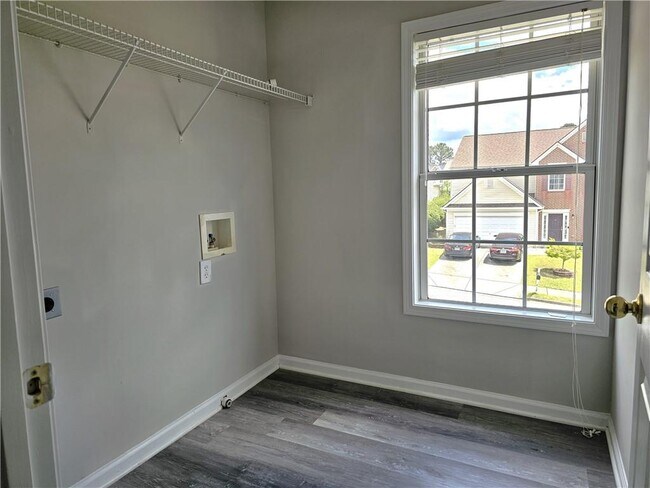 Building Photo - 819 Clairidge Elm Trail SW