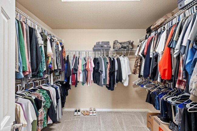 Building Photo - 227 Sandstone Trail