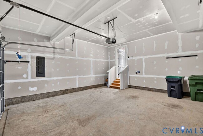 Building Photo - 7040 Paine Pl