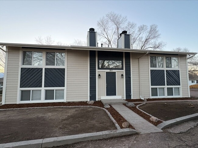 Building Photo - 351 Gahart Dr