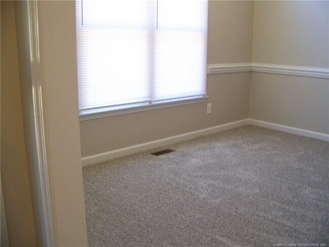 Building Photo - 1981 Wheeling St