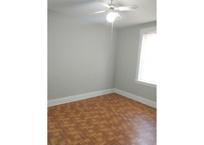 Building Photo - 3238 Bishop St