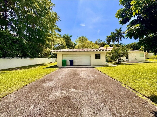 Building Photo - 8775 SW 53rd Ct