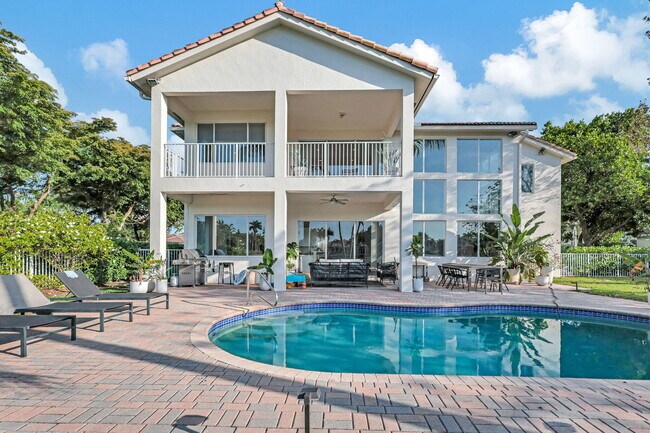Building Photo - 11615 Paradise Cove Ln
