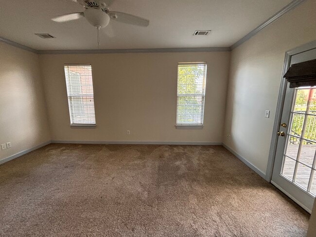 Primary Bedroom - 5000 Park Ave