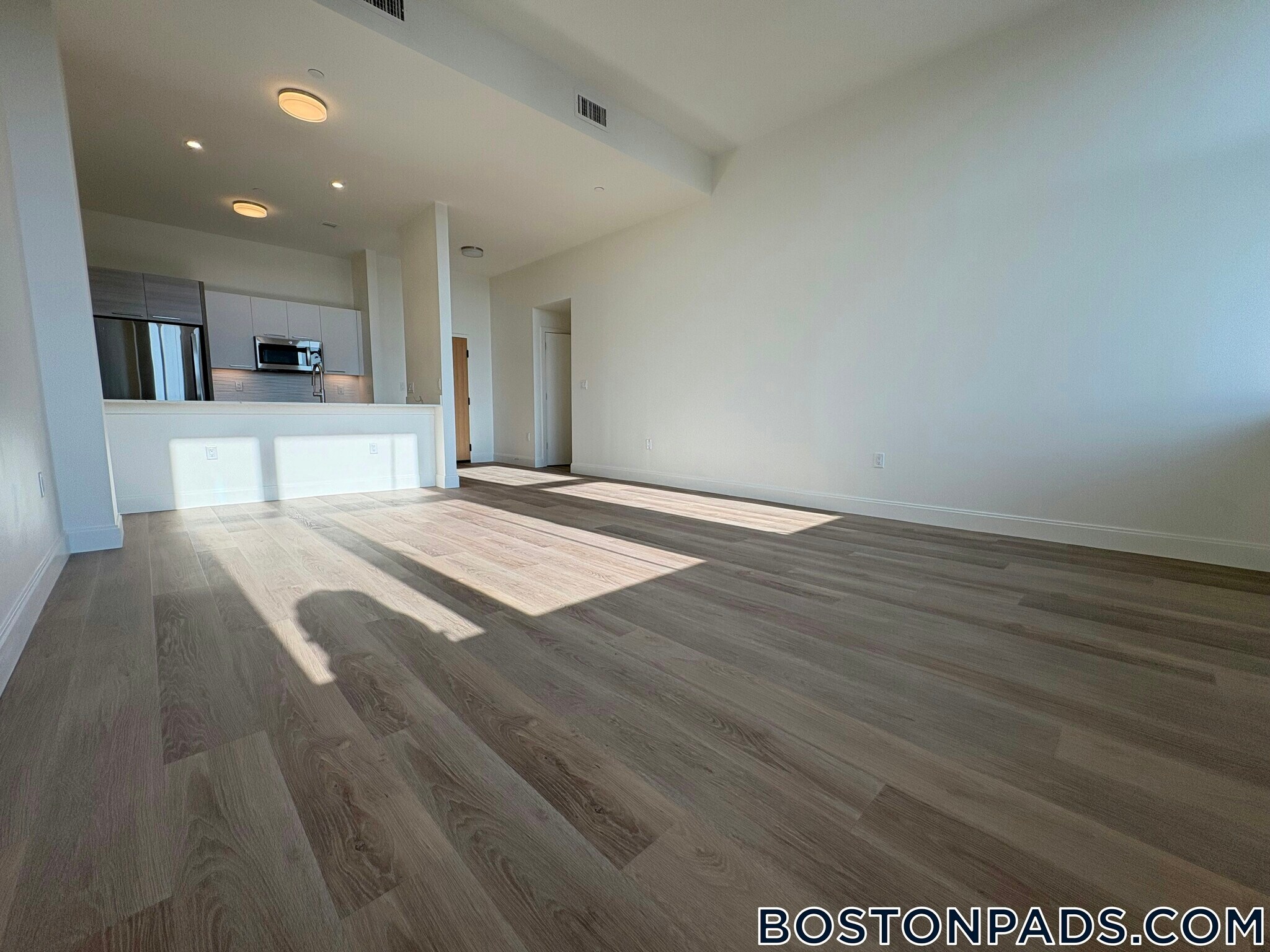 Building Photo - 1079 Commonwealth Ave