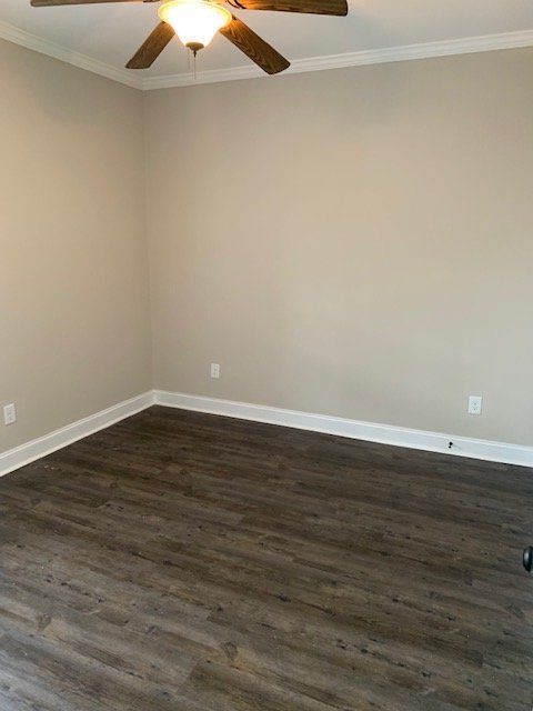 Building Photo - 2221 Brookville Dr
