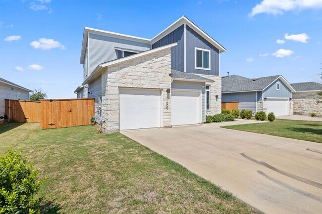 Building Photo - 11000 Charger Wy
