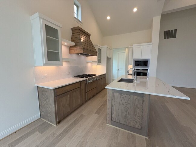 Building Photo - 2463 Bussey Dr