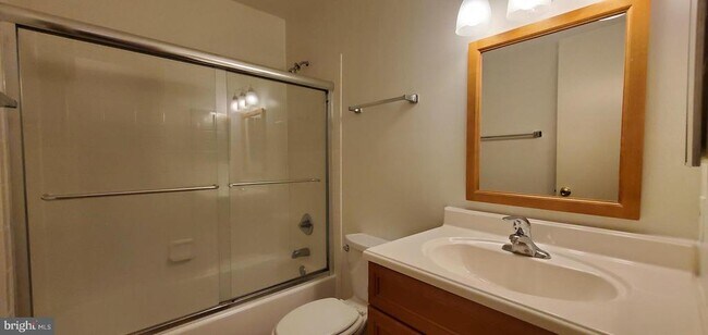 Building Photo - 7204 Plantation Forest Dr