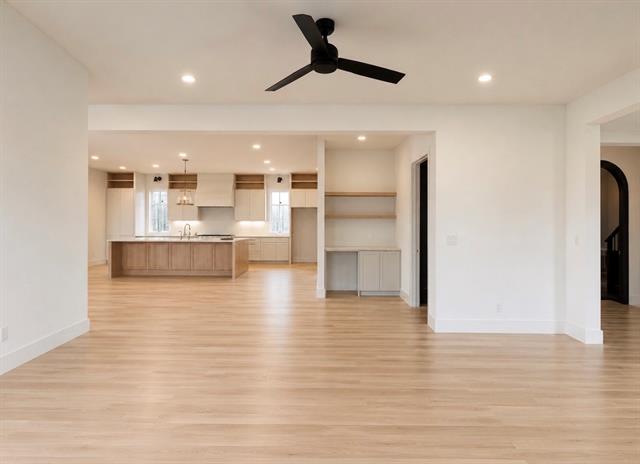 Building Photo - 5115 Vanderbilt Ave