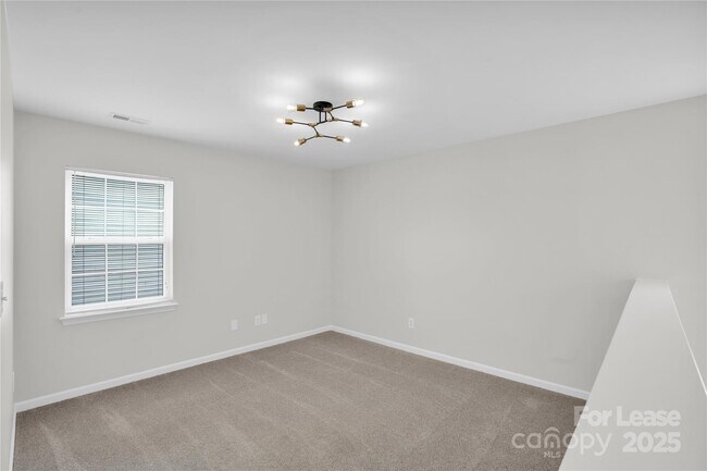 Building Photo - 12915 Deaton Hill Dr