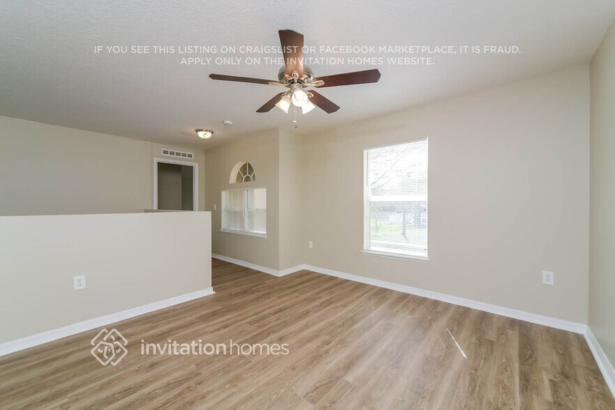 Building Photo - 2370 Sheila Dr