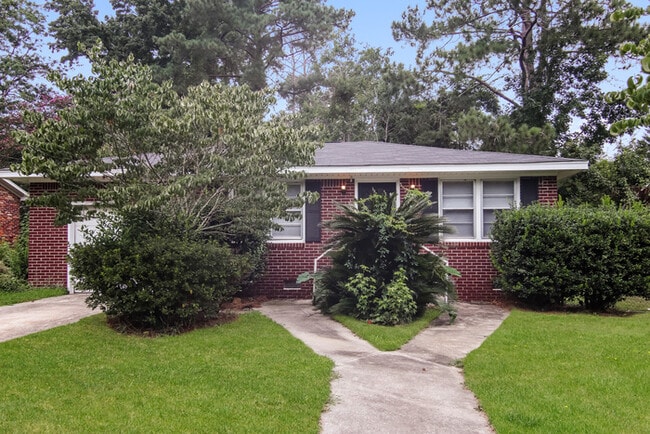 Primary Photo - 1527 Tall Pines Cir