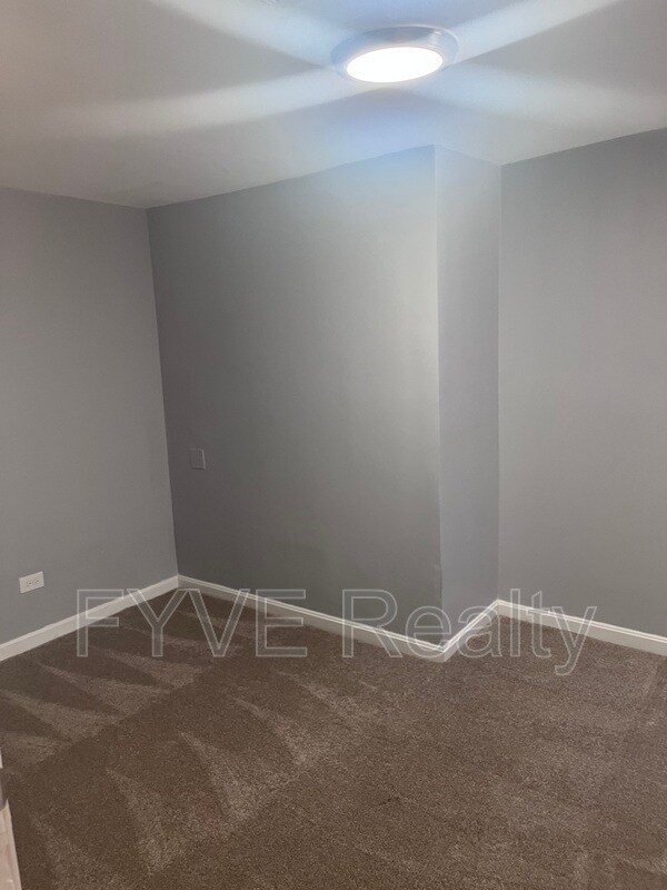 Building Photo - 203 N Carey St