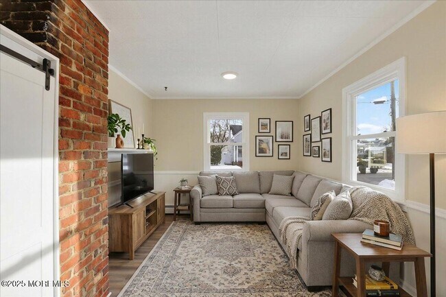 Building Photo - 28 Sedgwick St