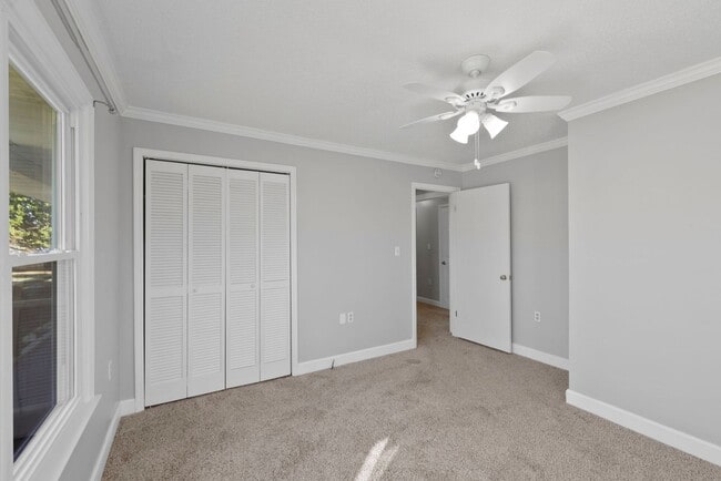 Building Photo - Welcome to this Comfortable, Charming & Outdoor Living, Single-Level Home