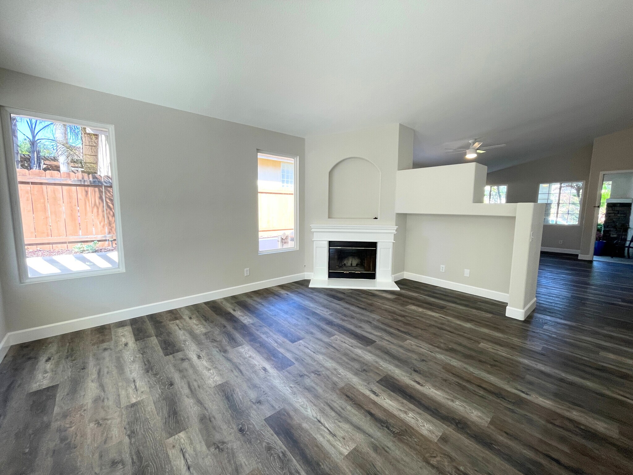 Building Photo - 1249 Bernardo Ave