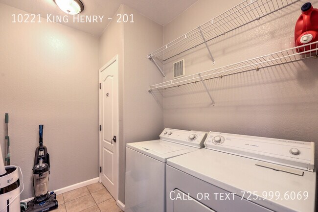 Building Photo - 10221 King Henry Ave