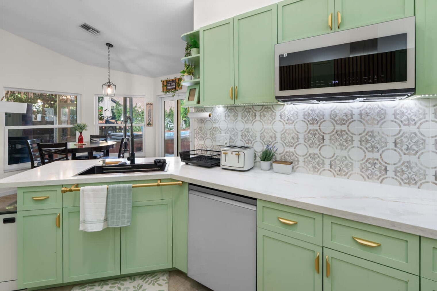 Building Photo - 7071 SW 20th St