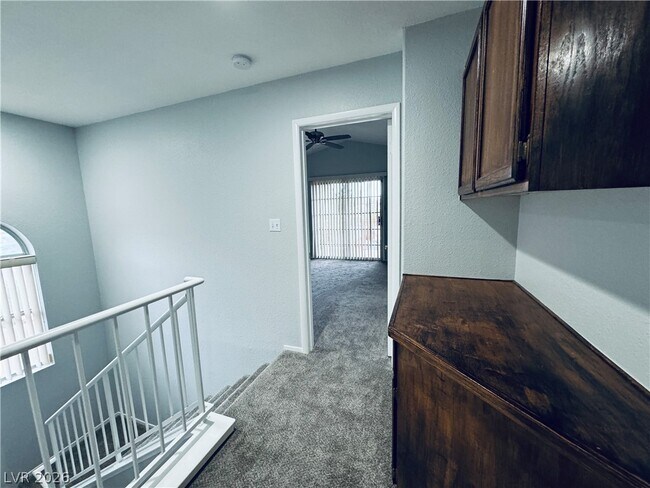 Building Photo - 2581 Silver Shadow Dr