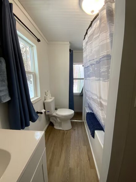 Building Photo - 115 Mckenzie St