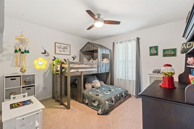 Building Photo - 1306 Falconer Wy