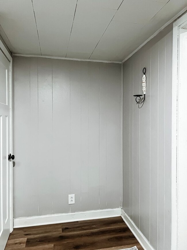 Building Photo - 2244 Park St