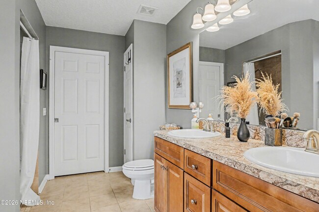 Building Photo - 87159 Chesapeake Ave