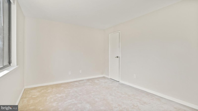 Building Photo - 527 N Armistead St