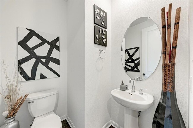 Building Photo - 5028 Olimpico Wy