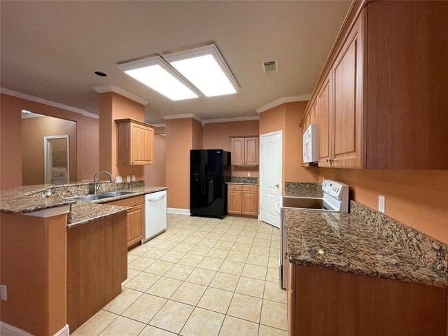 Building Photo - 2504 Avenue N