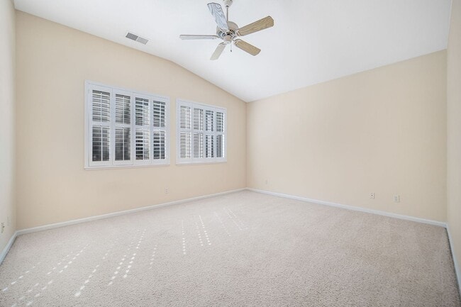 Building Photo - Highly Desirable Executive Home: 4 Bedroom...