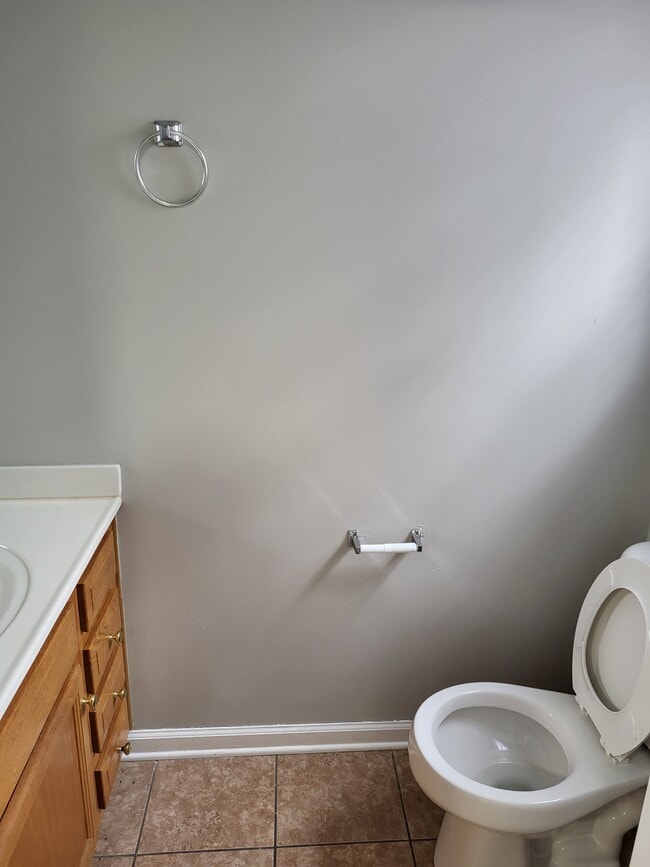 Building Photo - 1019 Brooklyn Blvd