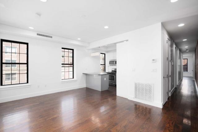 Building Photo - 4 bedroom in BROOKLYN NY 11226