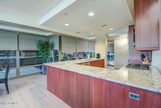 Building Photo - 7157 E Rancho Vista Dr