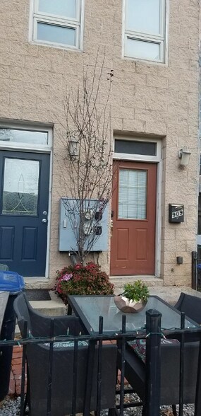 Primary Photo - 909 W St NW