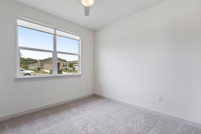 Building Photo - Beautiful 4 bedroom, 2 bathroom home in Pioneer Hill!!!