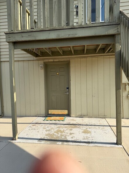 Rear back yard Access - 1740 W Asbury Ave