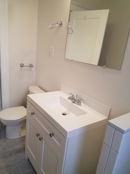 Building Photo - 12 Farrington Ave