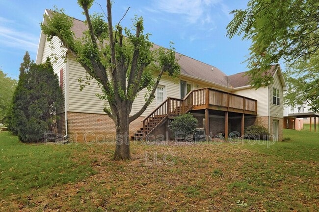 Building Photo - 184 Larkspur Ln