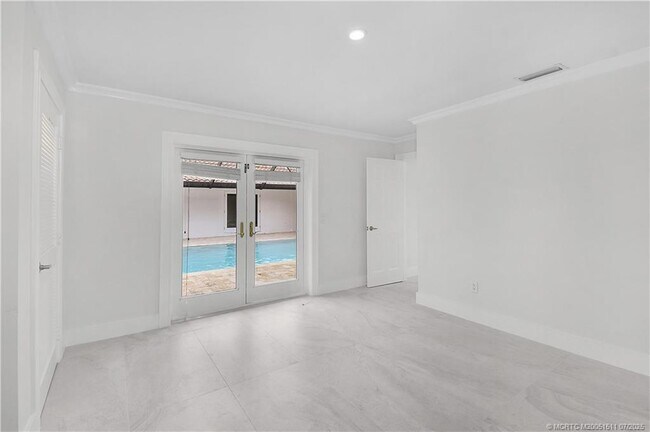 Building Photo - 4 Copaire Rd