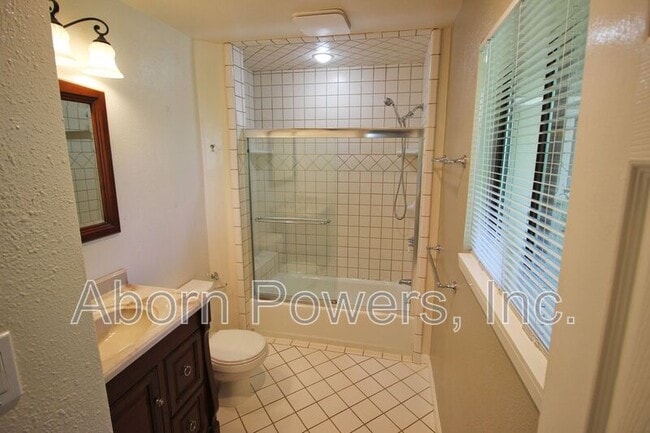 Building Photo - 3581 Cercis Way