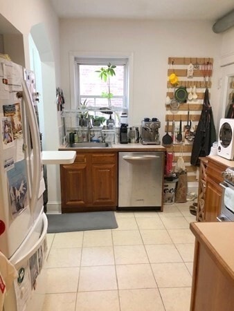 Building Photo - 176 Naples Rd